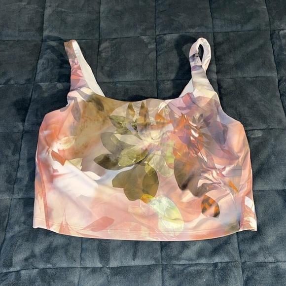 Old Navy Activewear Set - Green and Rust Tones - Picture 4 of 4